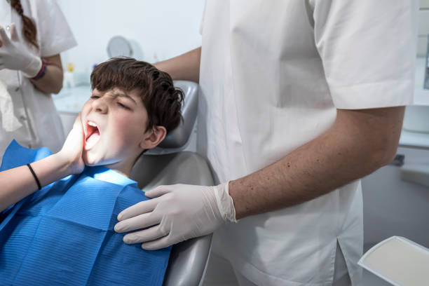 Best Broken or Cracked Tooth Emergency Dentist in Country Homes, WA
